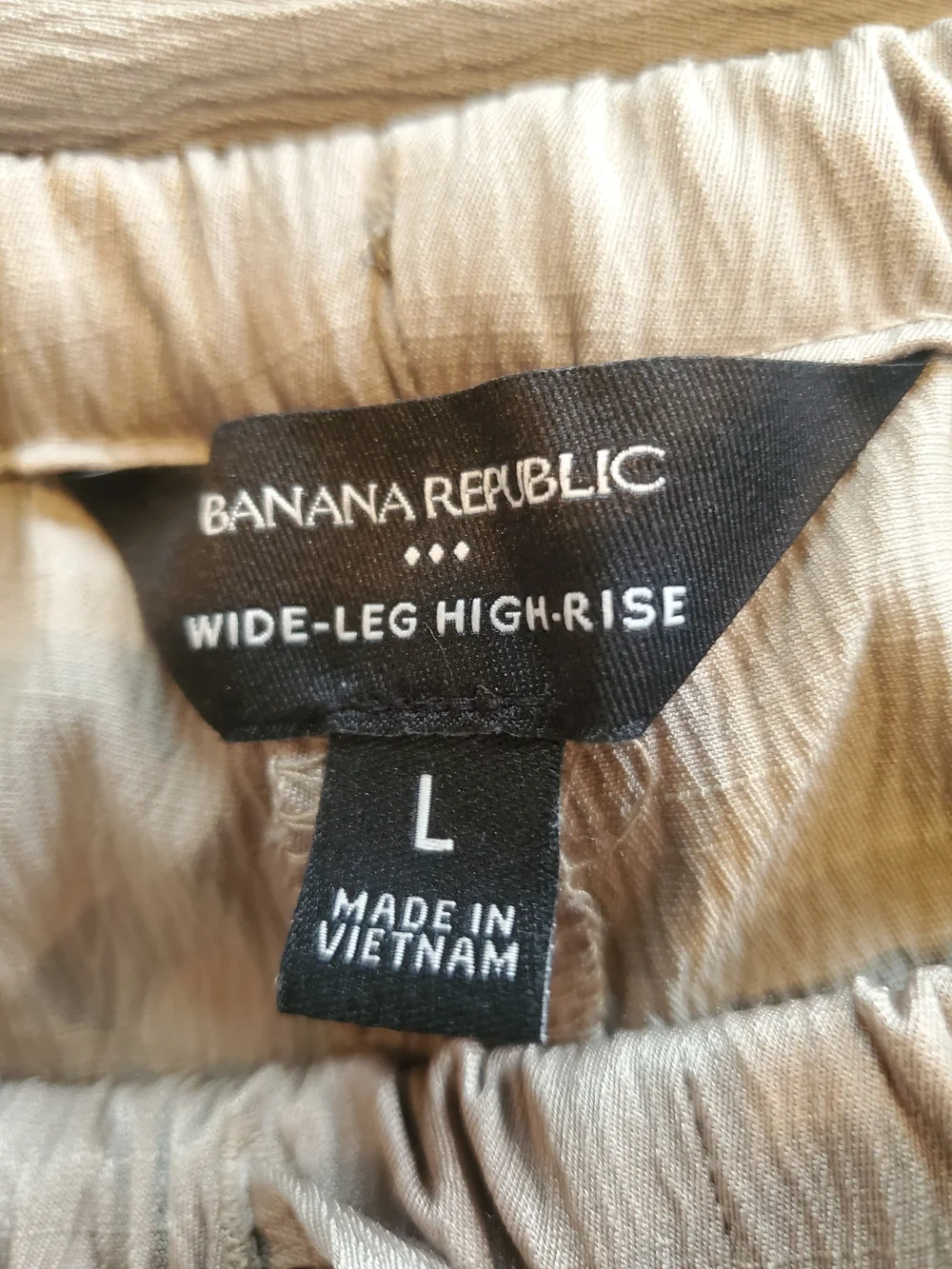 Banana Republic Taupe Wide-Leg Satin-Texture Joggers